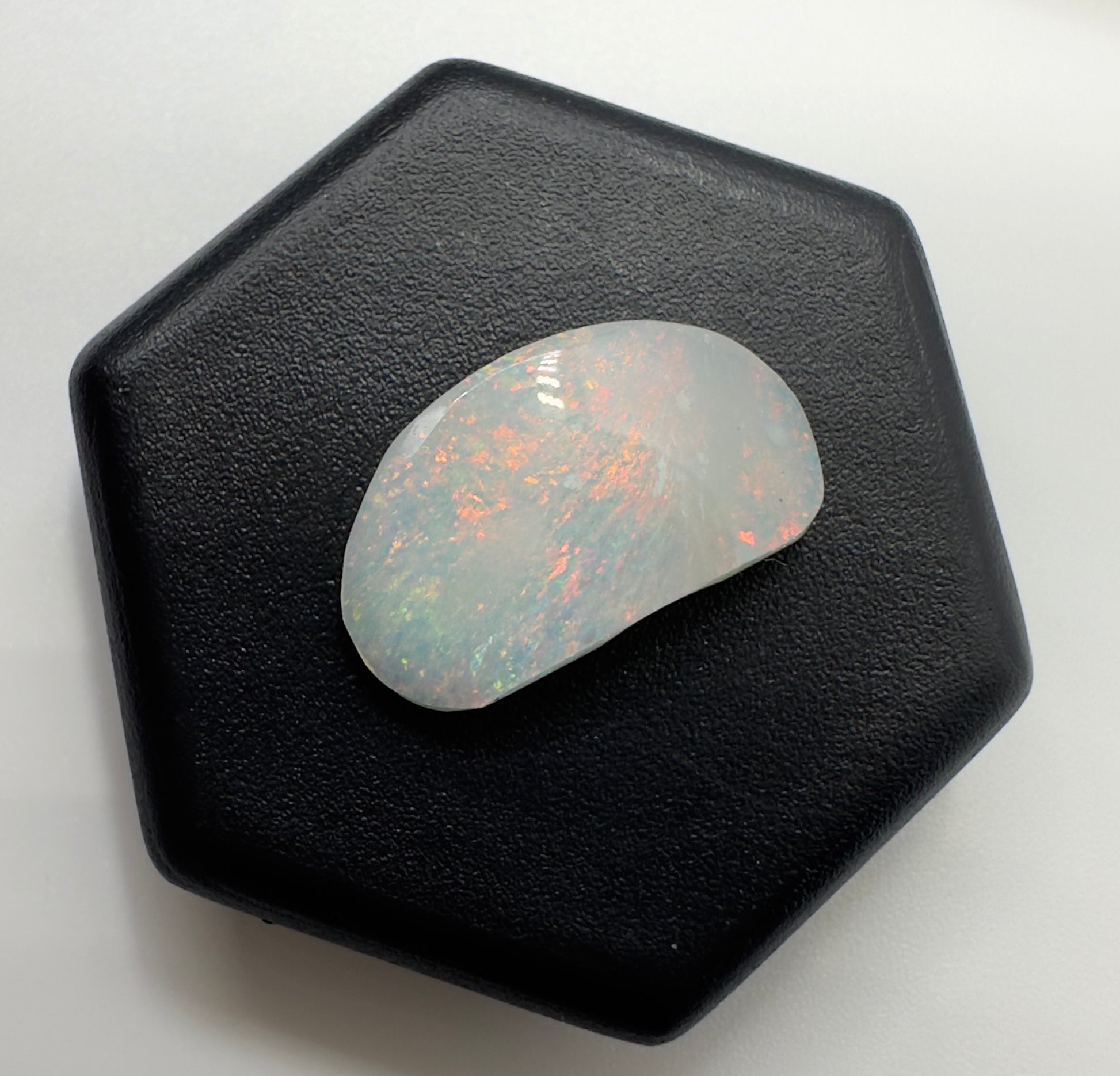 Australian Coober Pedy Opal 1.4carat Solid Hand Cut Luxury - Iona Opal Australia