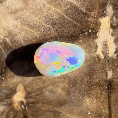 Lightning Ridge Semi Black Opal 0.9carat Solid Hand-Cut