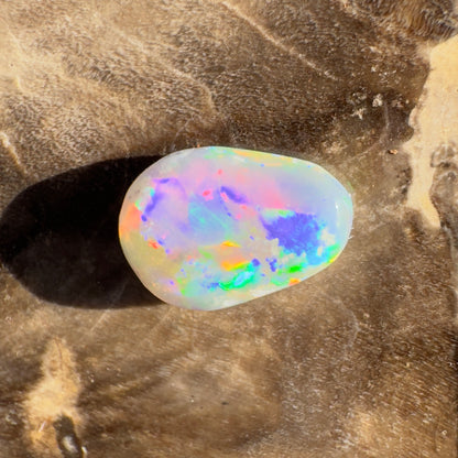 Lightning Ridge Semi Black Opal 0.9carat Solid Hand-Cut