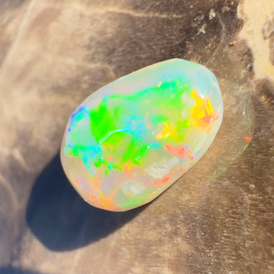 Lightning Ridge Semi Black Opal 0.9carat Solid Hand-Cut