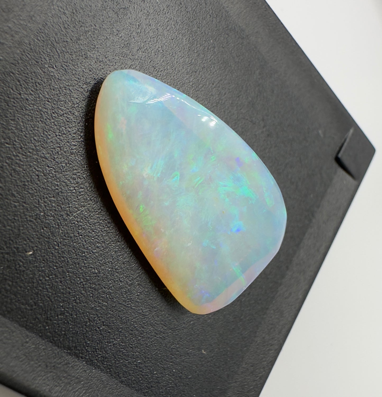 Australian Lightning Ridge Crystal Opal 7.8carat Solid Hand Cut Luxury - Iona Opal Australia