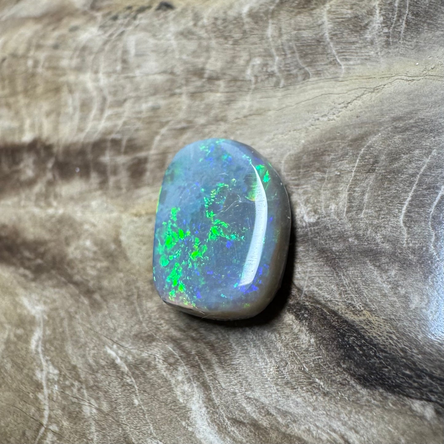 3.2carat Hand-Cut Solid Lightning Ridge Semi Black Opal