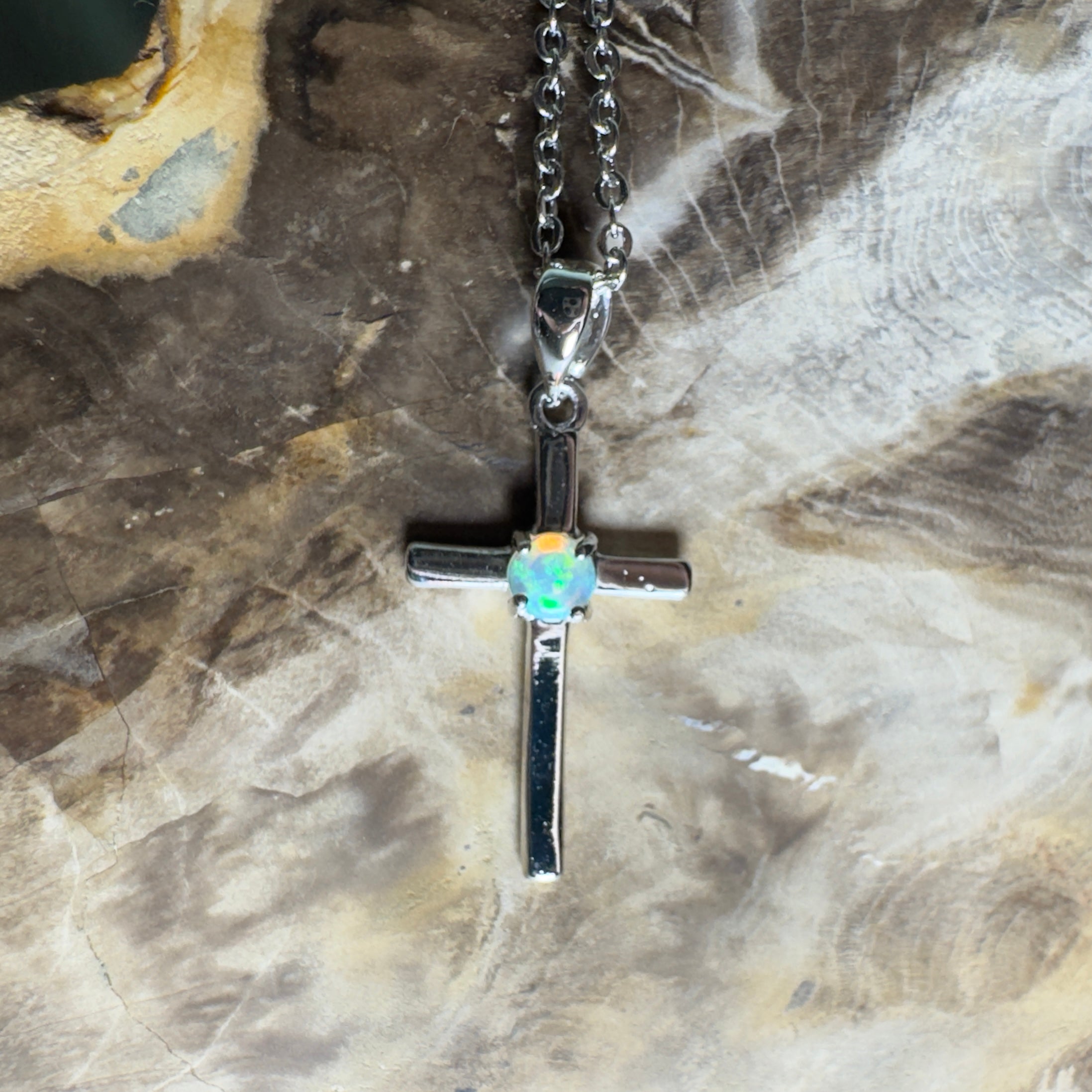 Coral Sea Lightfall ~ 0.2ct Lightning Ridge Crystal Opal 925 Silver Pendant