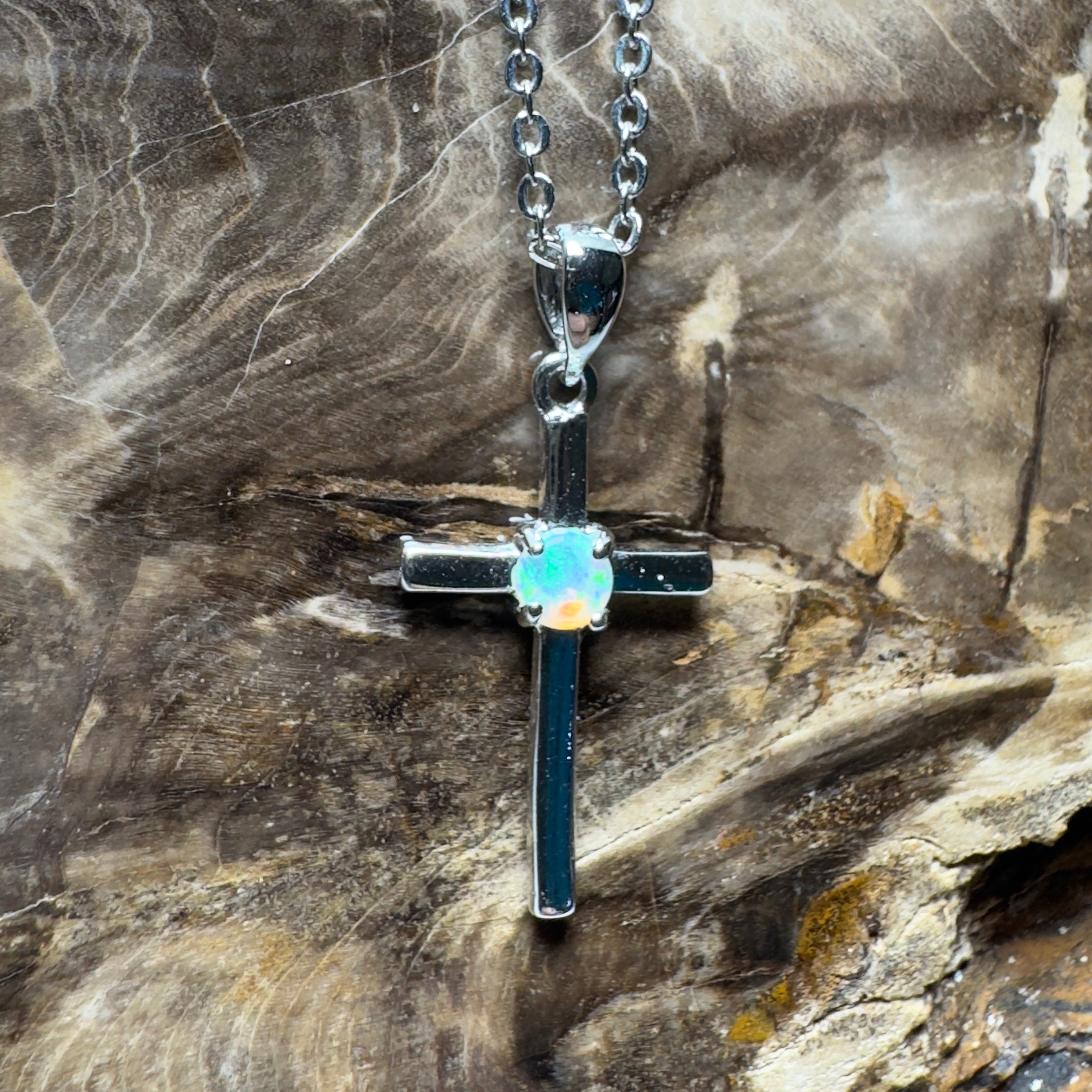 Coral Sea Lightfall ~ 0.2ct Lightning Ridge Crystal Opal 925 Silver Pendant