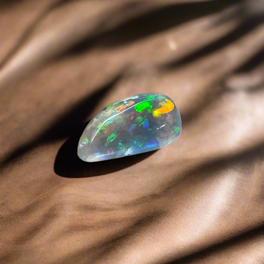 Hand-Cut Solid Lightning Ridge Opal 2.6carat