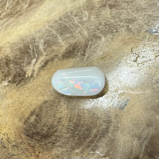 Hand-Cut Solid Lightning Ridge Opal 0.7carat