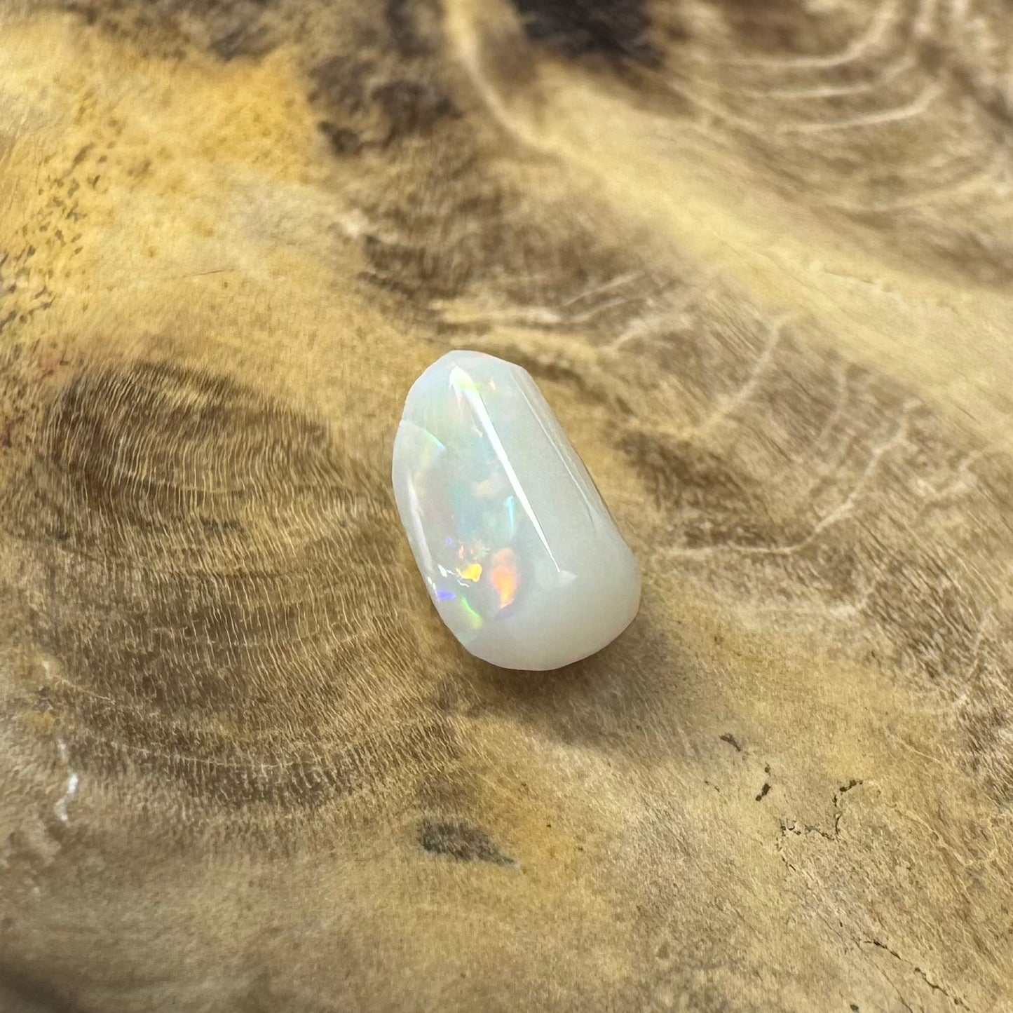 Hand-Cut Solid Lightning Ridge Opal 0.7carat