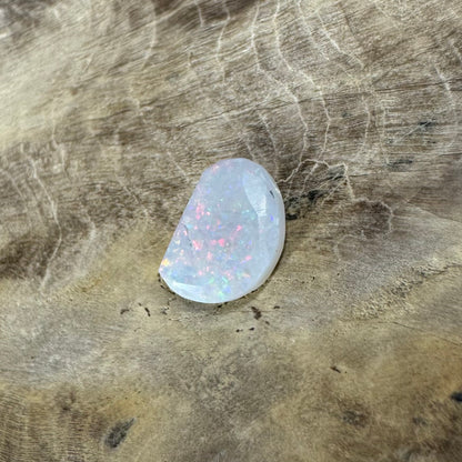 Hand-Cut Solid Coober Pedy Opal 0.5carat