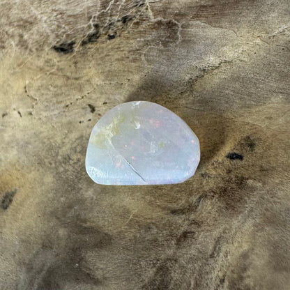 Hand-Cut Solid Coober Pedy Opal 0.5carat