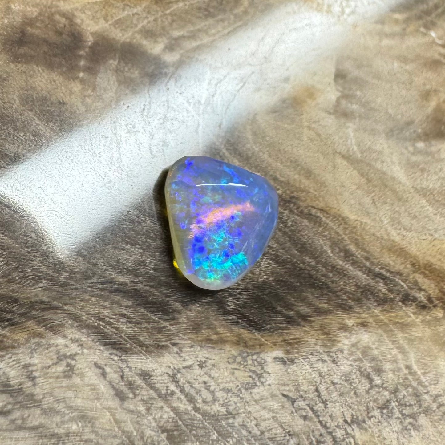 Hand-Cut Solid Lightning Ridge Opal 1.1carat