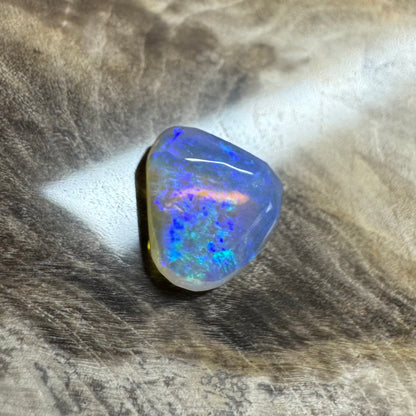 Hand-Cut Solid Lightning Ridge Opal 1.1carat