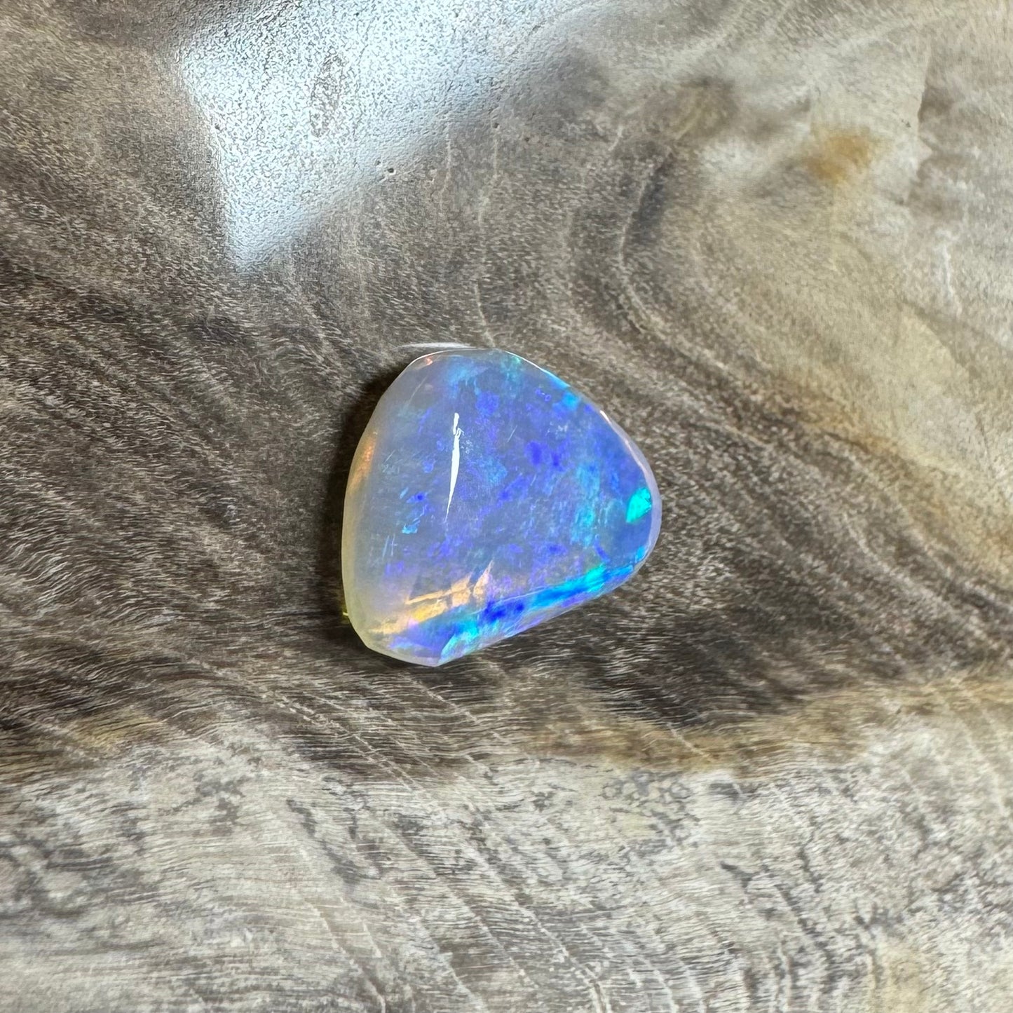 Hand-Cut Solid Lightning Ridge Opal 1.1carat