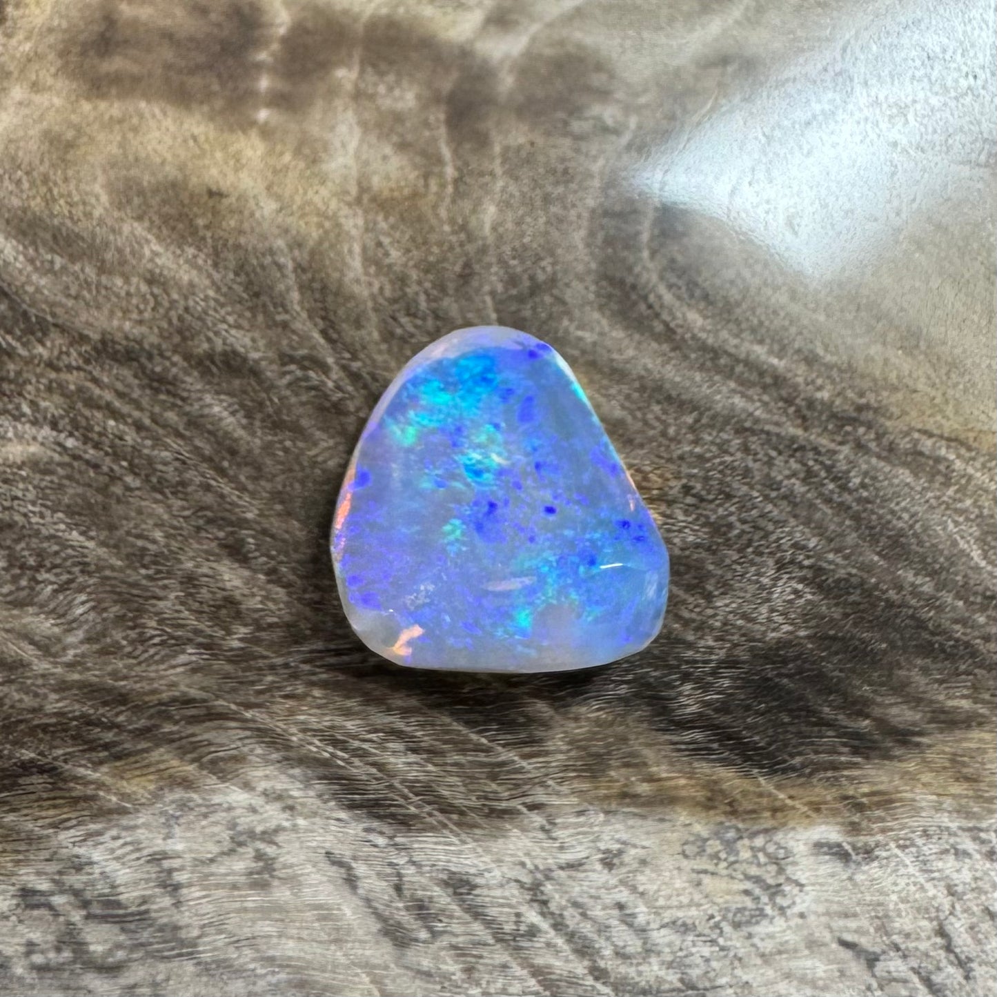 Hand-Cut Solid Lightning Ridge Opal 1.1carat