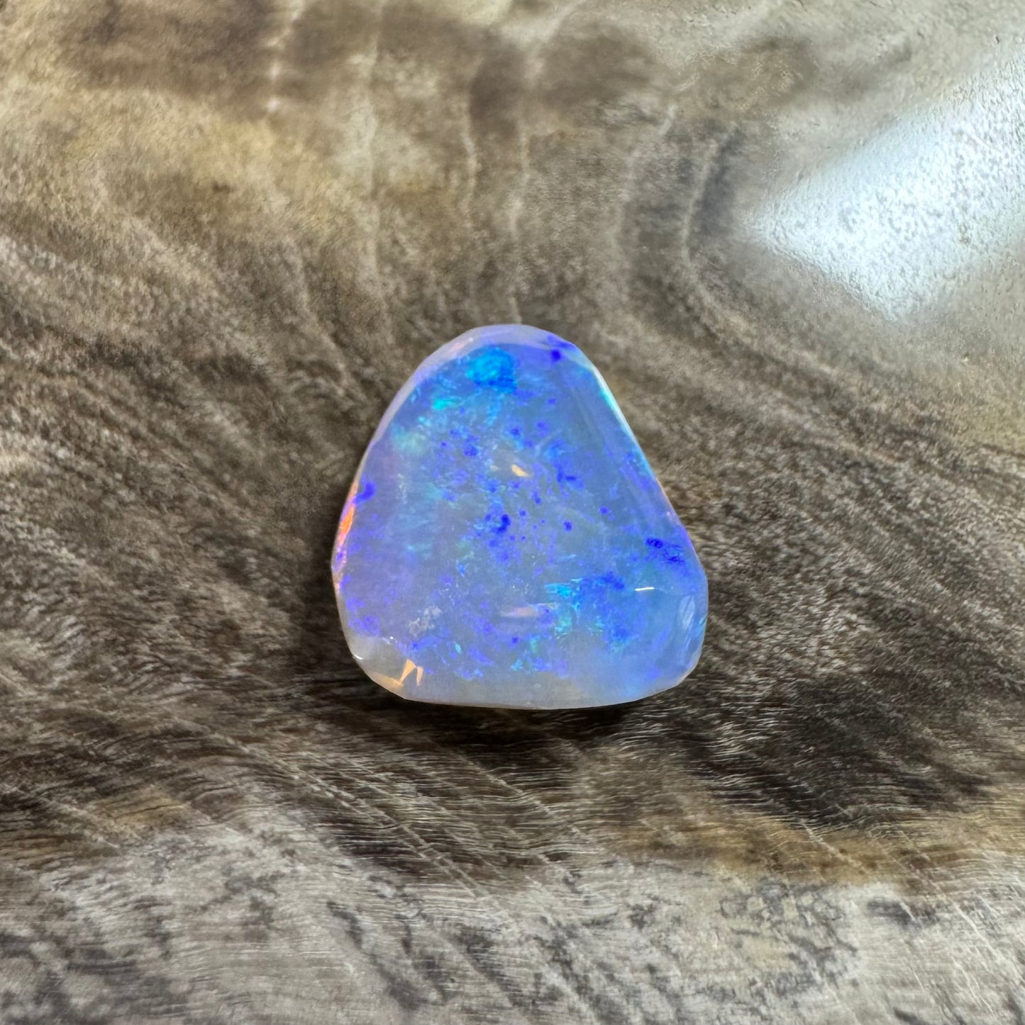 Hand-Cut Solid Lightning Ridge Opal 1.1carat