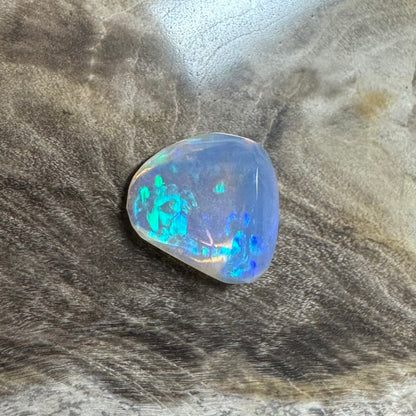 Hand-Cut Solid Lightning Ridge Opal 1.1carat