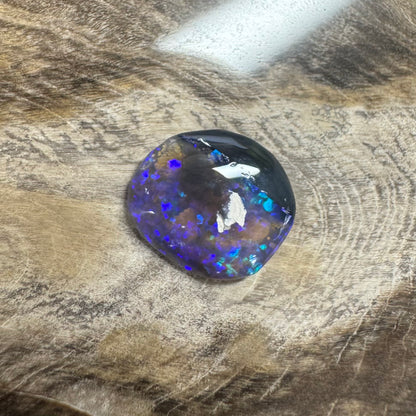 Hand-Cut Solid Lightning Ridge Opal 1.5carat