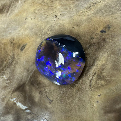 Hand-Cut Solid Lightning Ridge Opal 1.5carat