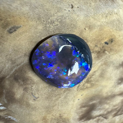 Hand-Cut Solid Lightning Ridge Opal 1.5carat