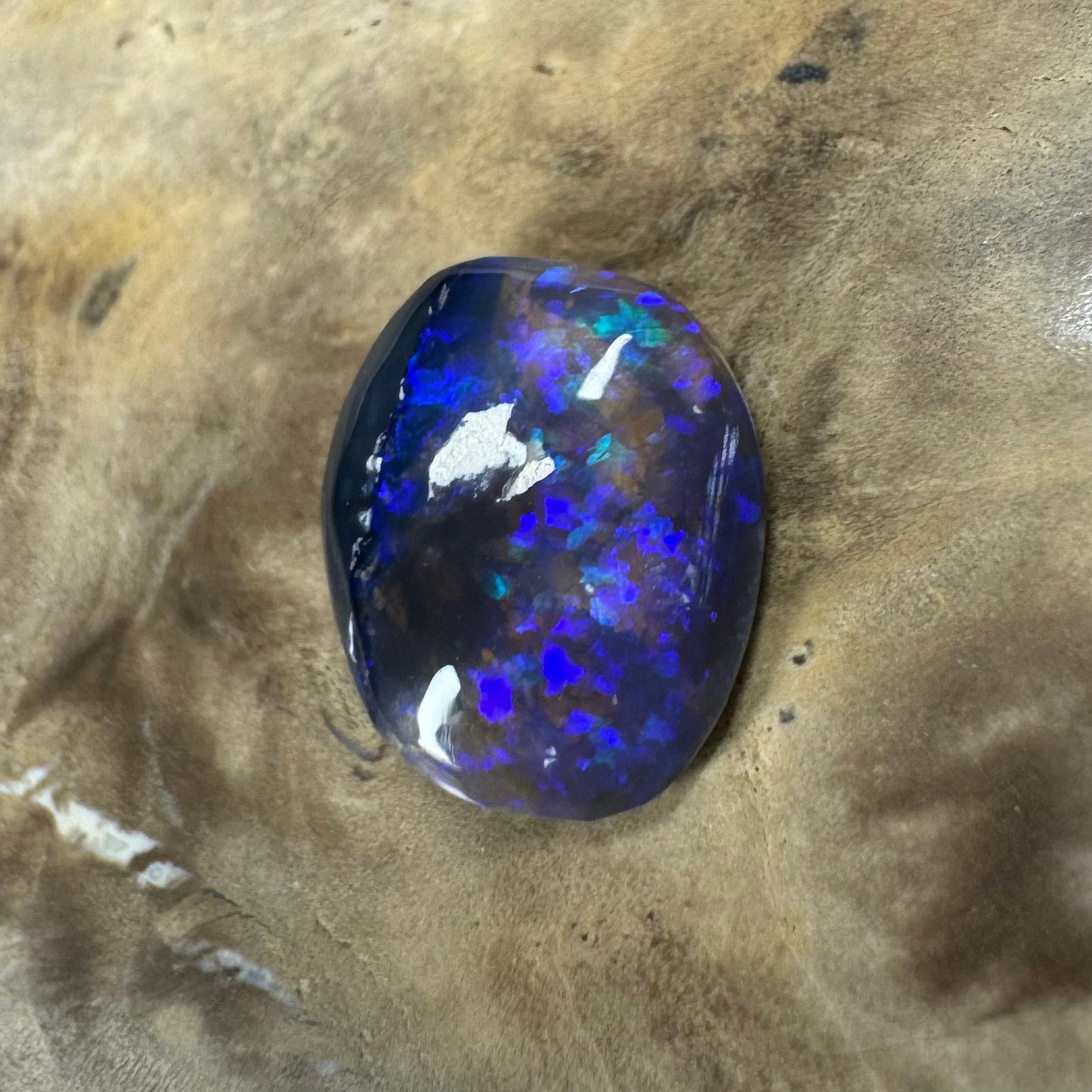 Hand-Cut Solid Lightning Ridge Opal 1.5carat