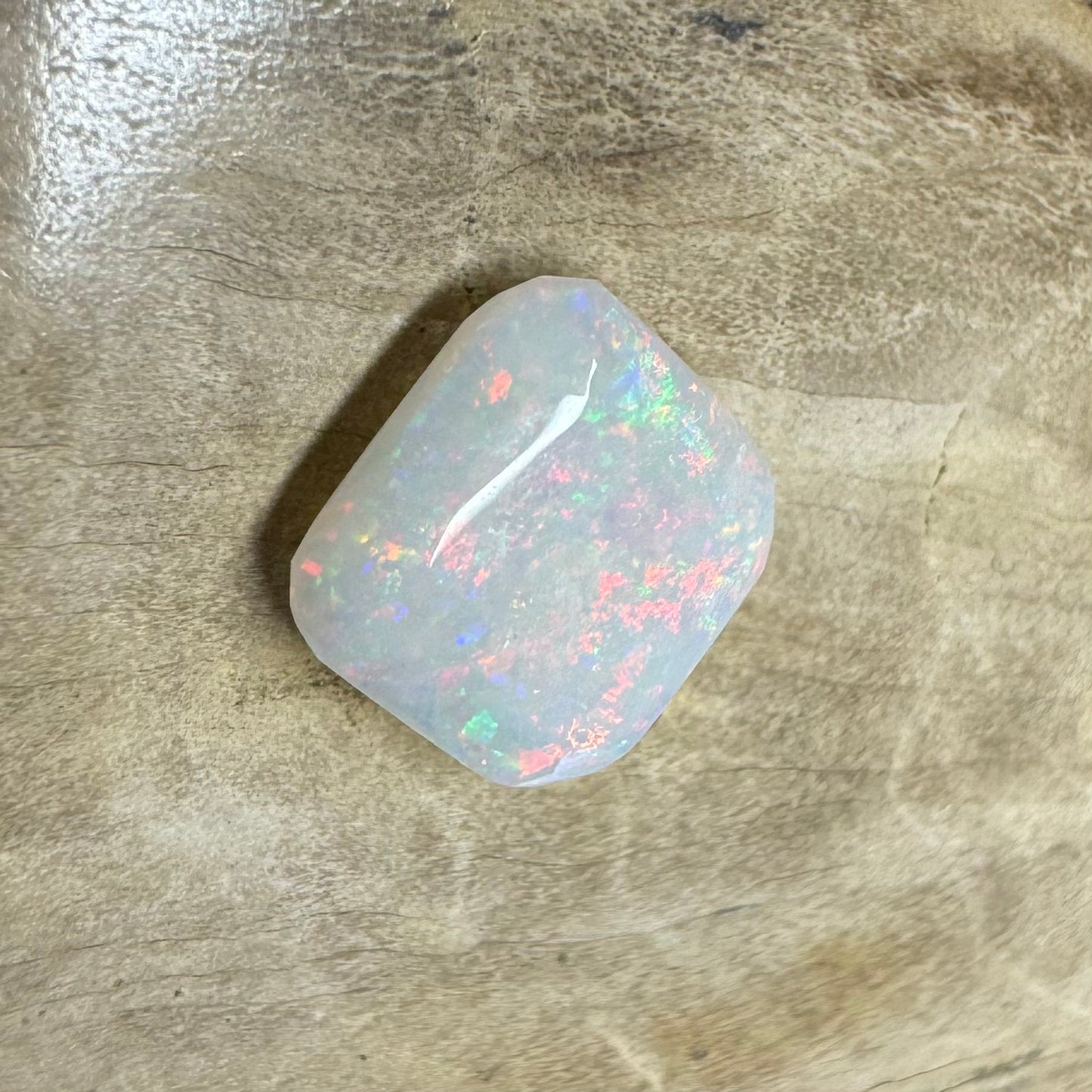 Hand-Cut Solid Coober Pedy Opal 0.9carat