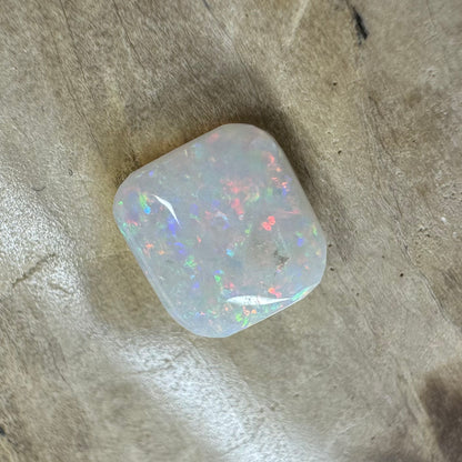 Hand-Cut Solid Coober Pedy Opal 0.9carat