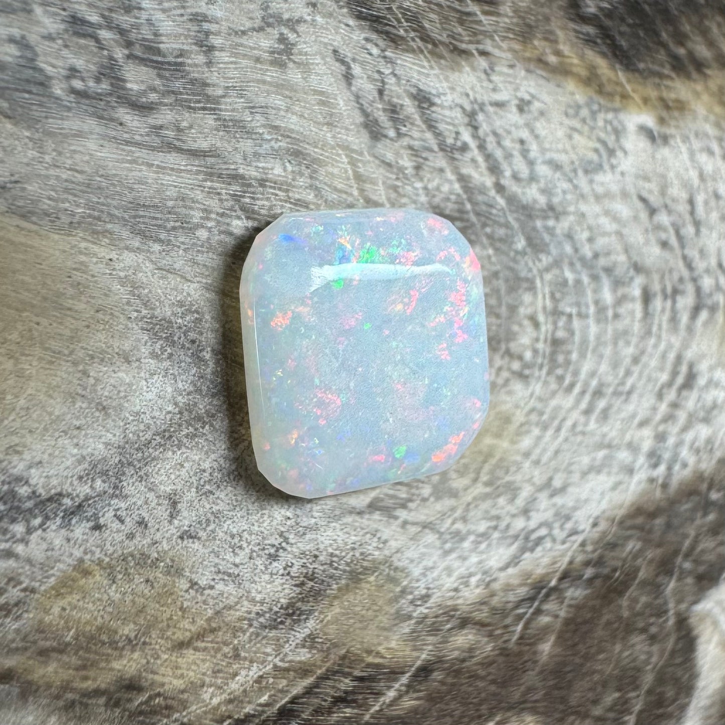 Hand-Cut Solid Coober Pedy Opal 0.9carat