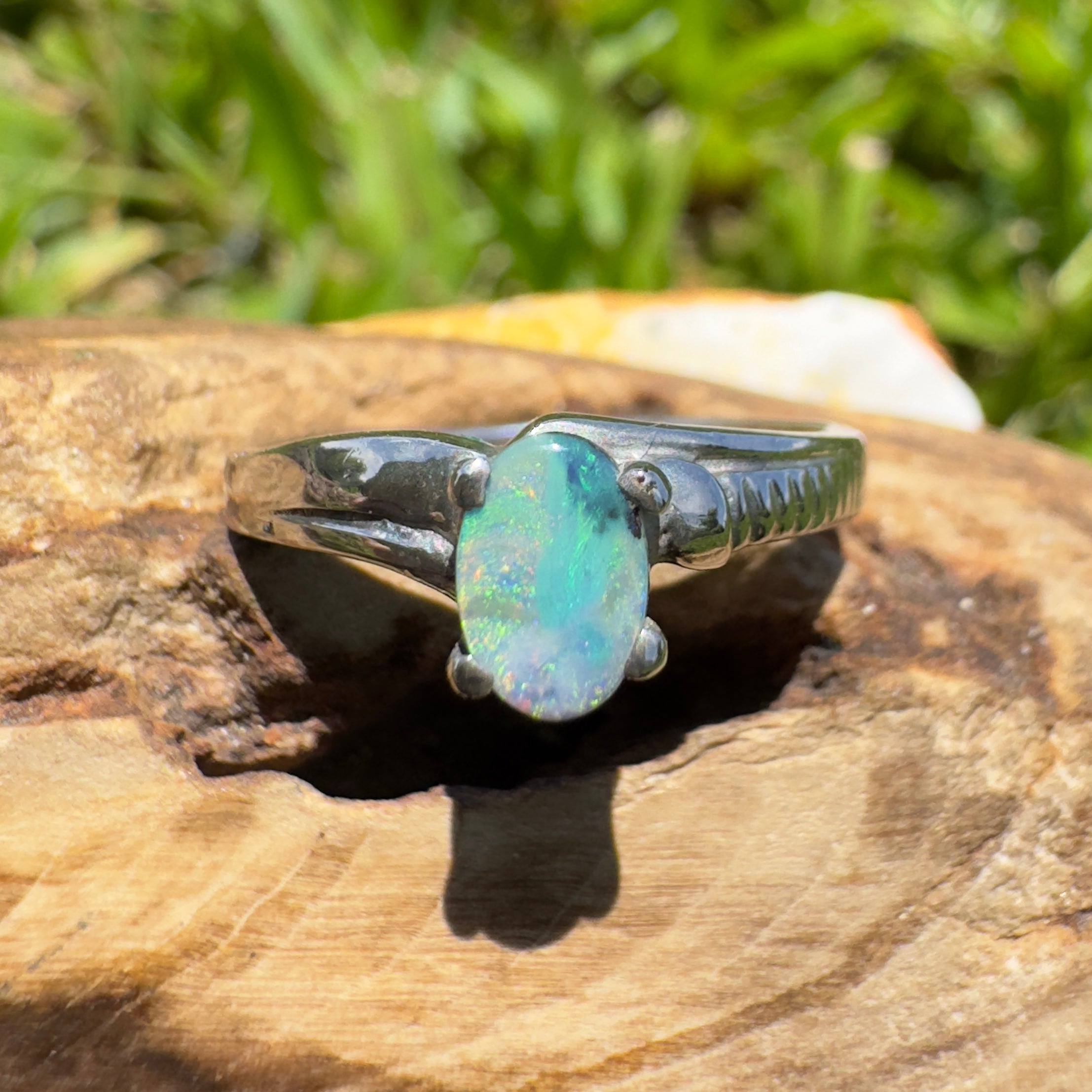 Starcke Tidal Line – 1.1ct Queensland Boulder Opal Ring