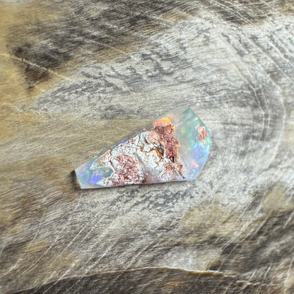 Hand-Cut Solid Lightning Ridge Black Opal 0.8carat