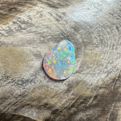 Hand-Cut Solid Lightning Ridge Semi Black Opal 0.4carat