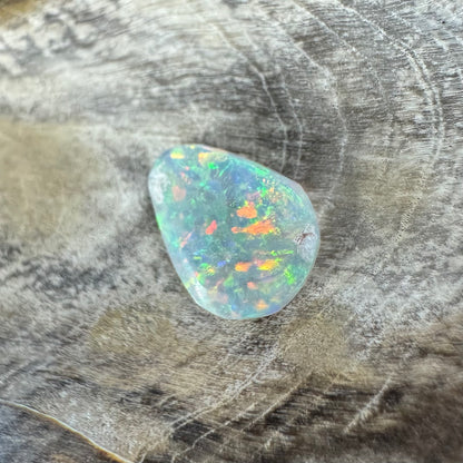 Hand-Cut Solid Lightning Ridge Semi Black Opal 0.4carat