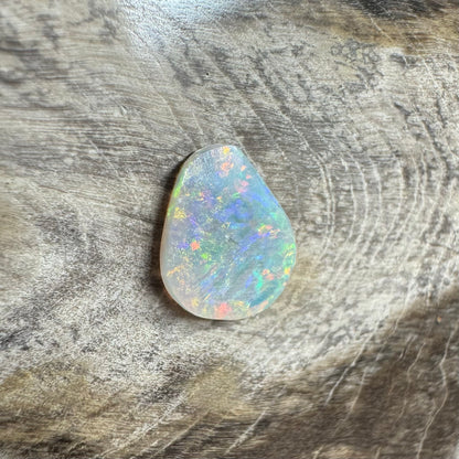 Hand-Cut Solid Lightning Ridge Semi Black Opal 0.4carat