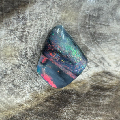 Hand-Cut Solid Lightning Ridge Black Opal 0.9carat