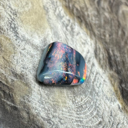 Hand-Cut Solid Lightning Ridge Black Opal 0.9carat