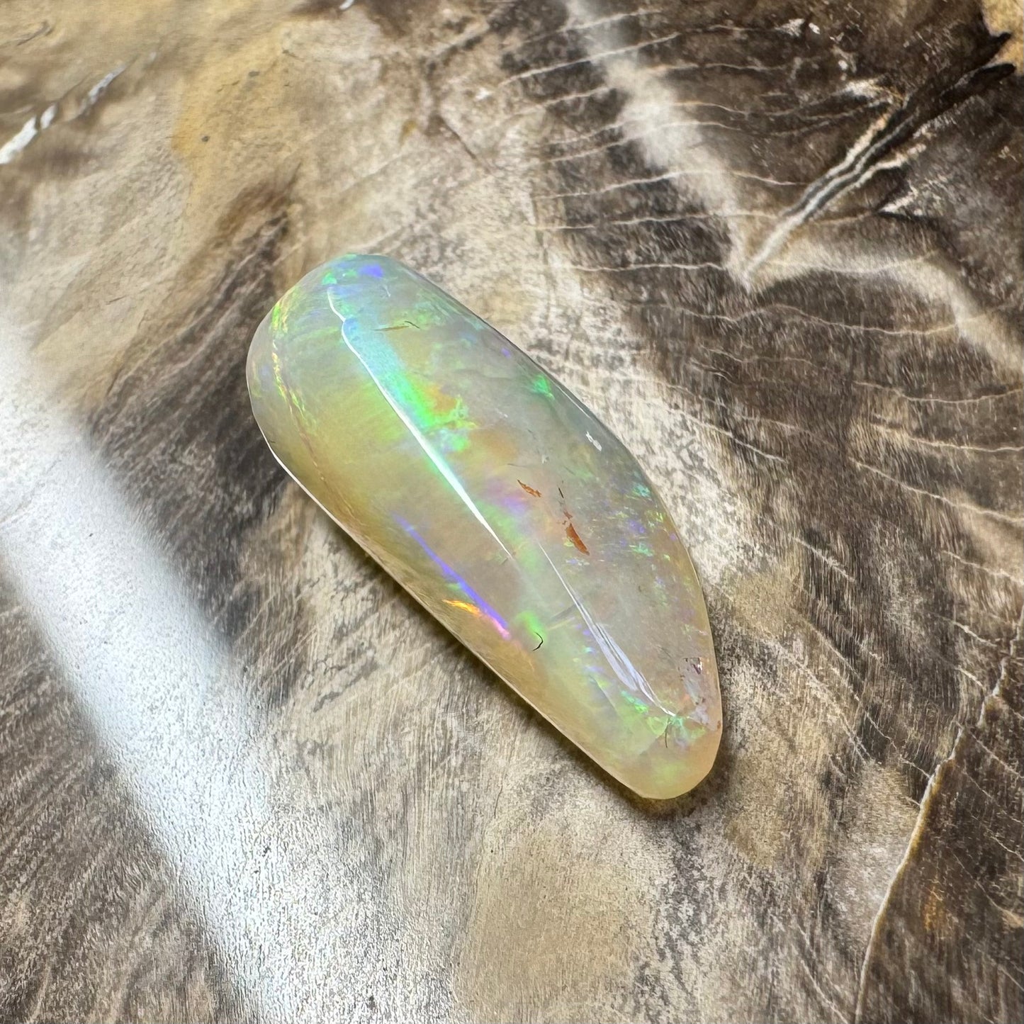 Lightning Ridge Crystal Opal 9carat Solid Hand-Cut Luxury