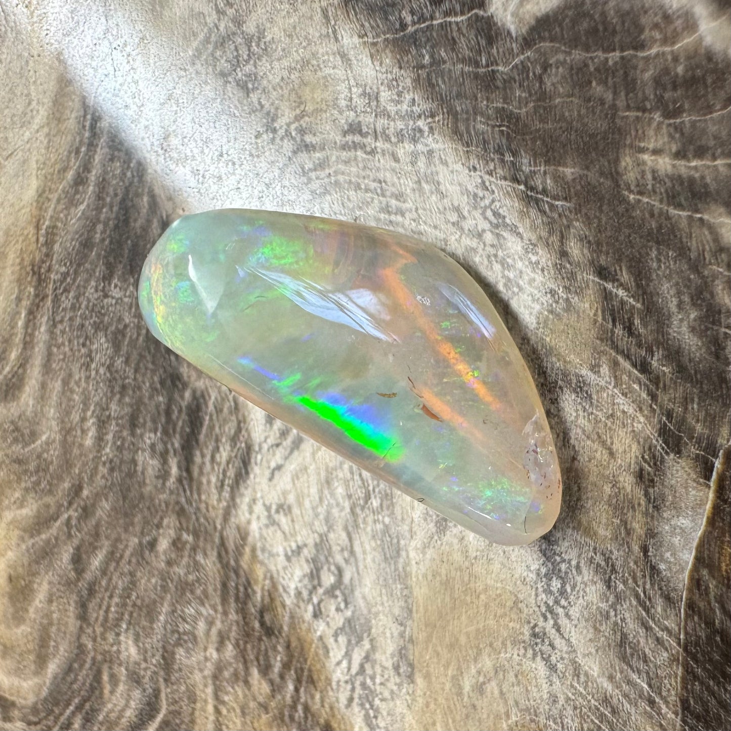 Lightning Ridge Crystal Opal 9carat Solid Hand-Cut Luxury