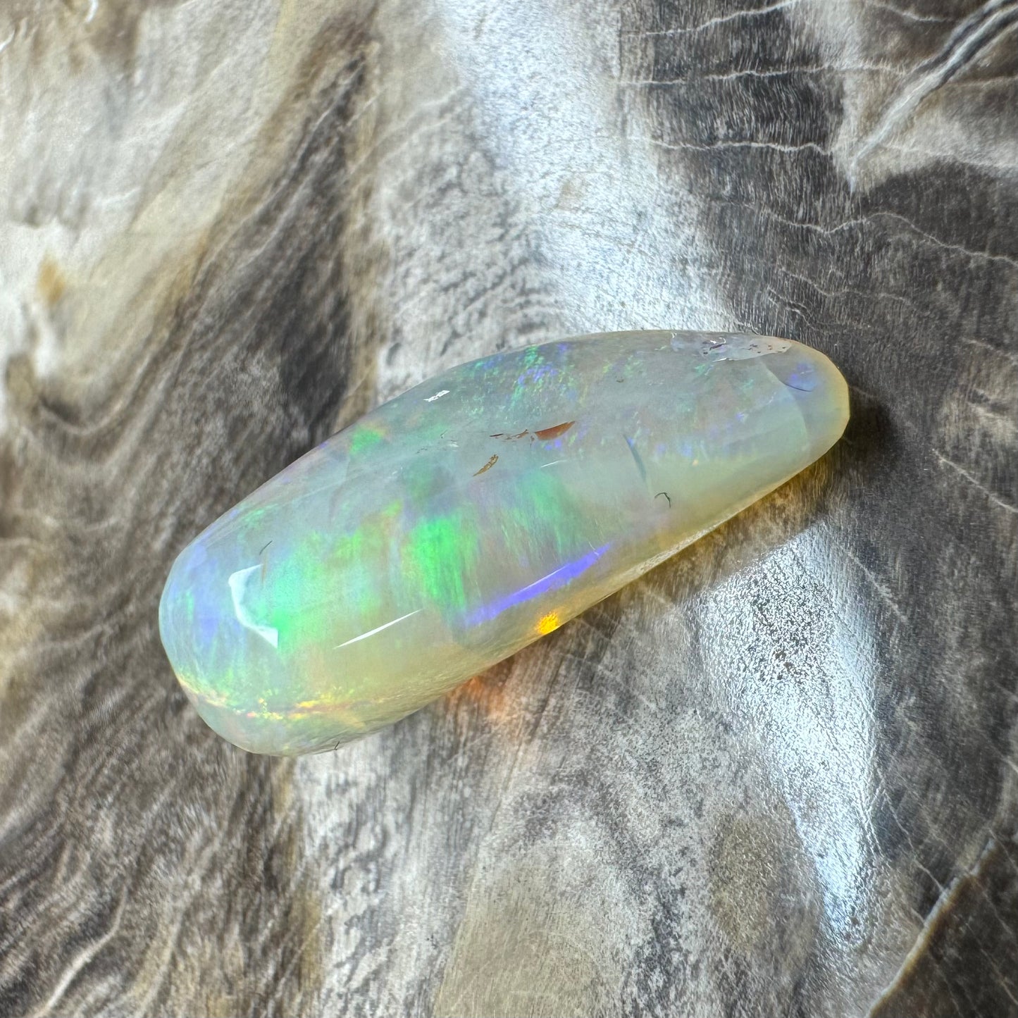 Lightning Ridge Crystal Opal 9carat Solid Hand-Cut Luxury