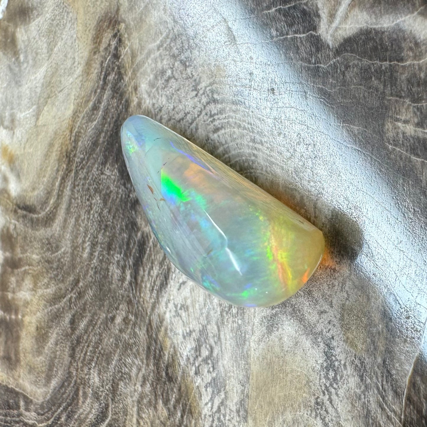 Lightning Ridge Crystal Opal 9carat Solid Hand-Cut Luxury