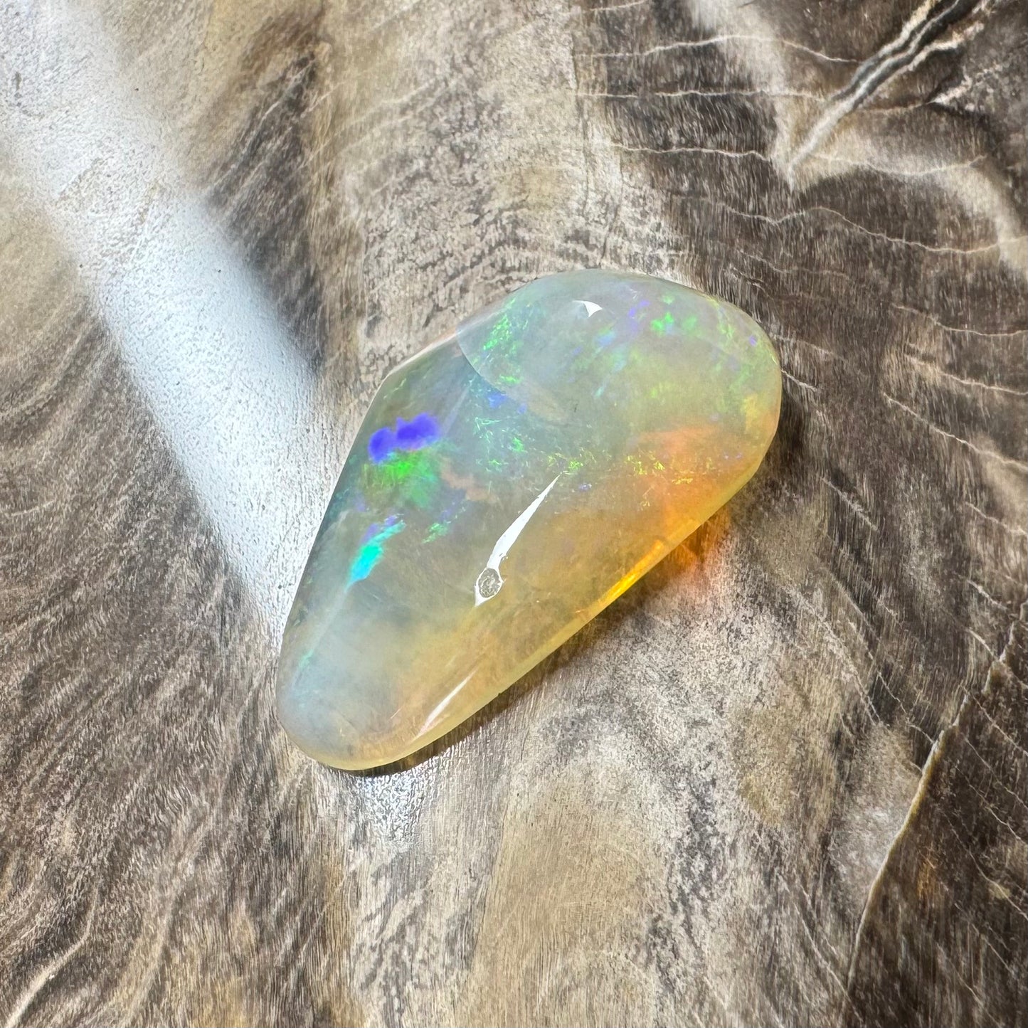 Lightning Ridge Crystal Opal 9carat Solid Hand-Cut Luxury