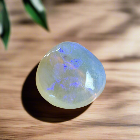 Hand-Cut Solid Lightning Ridge Opal 4.7carat