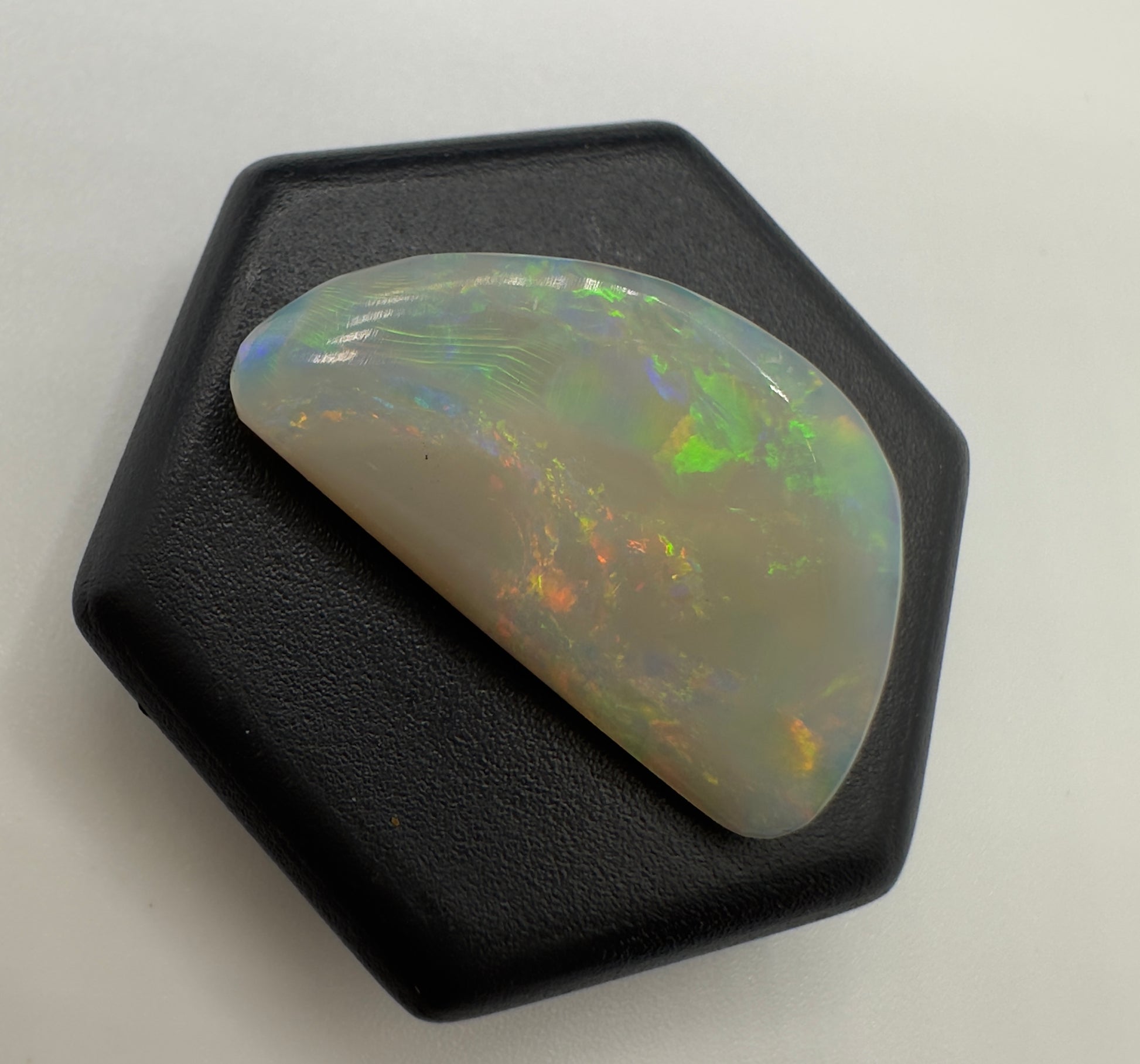 Australian Lightning Ridge Semi-Black Opal 3.0carat Solid Hand Cut Luxury - Iona Opal Australia