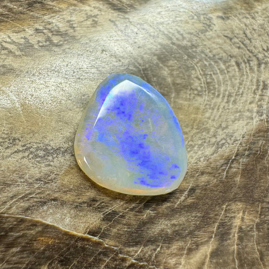 Hand-Cut Solid Lightning Ridge Opal 1.8carat