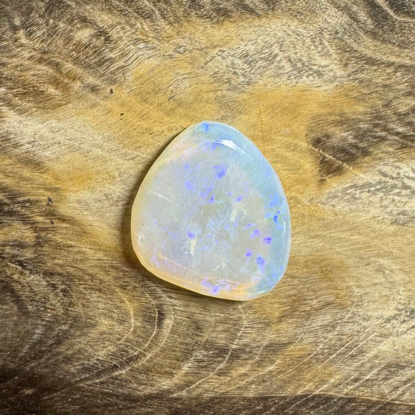 Hand-Cut Solid Lightning Ridge Opal 1.8carat