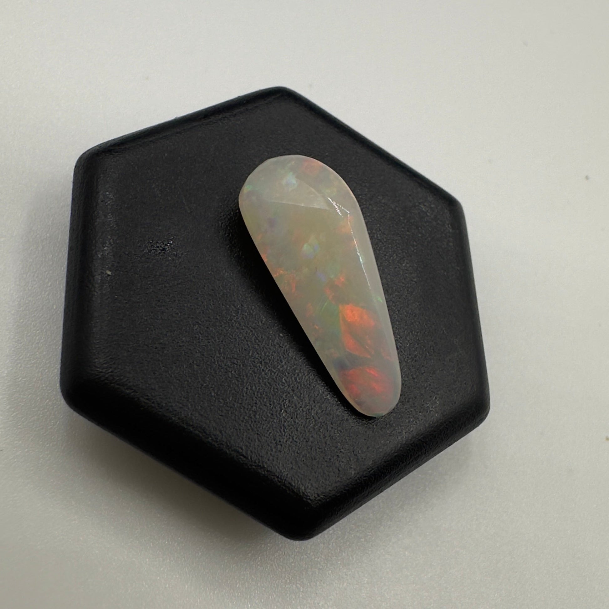 Australian Coober Pedy Opal 1.4carat Solid Hand Cut Luxury - Iona Opal Australia