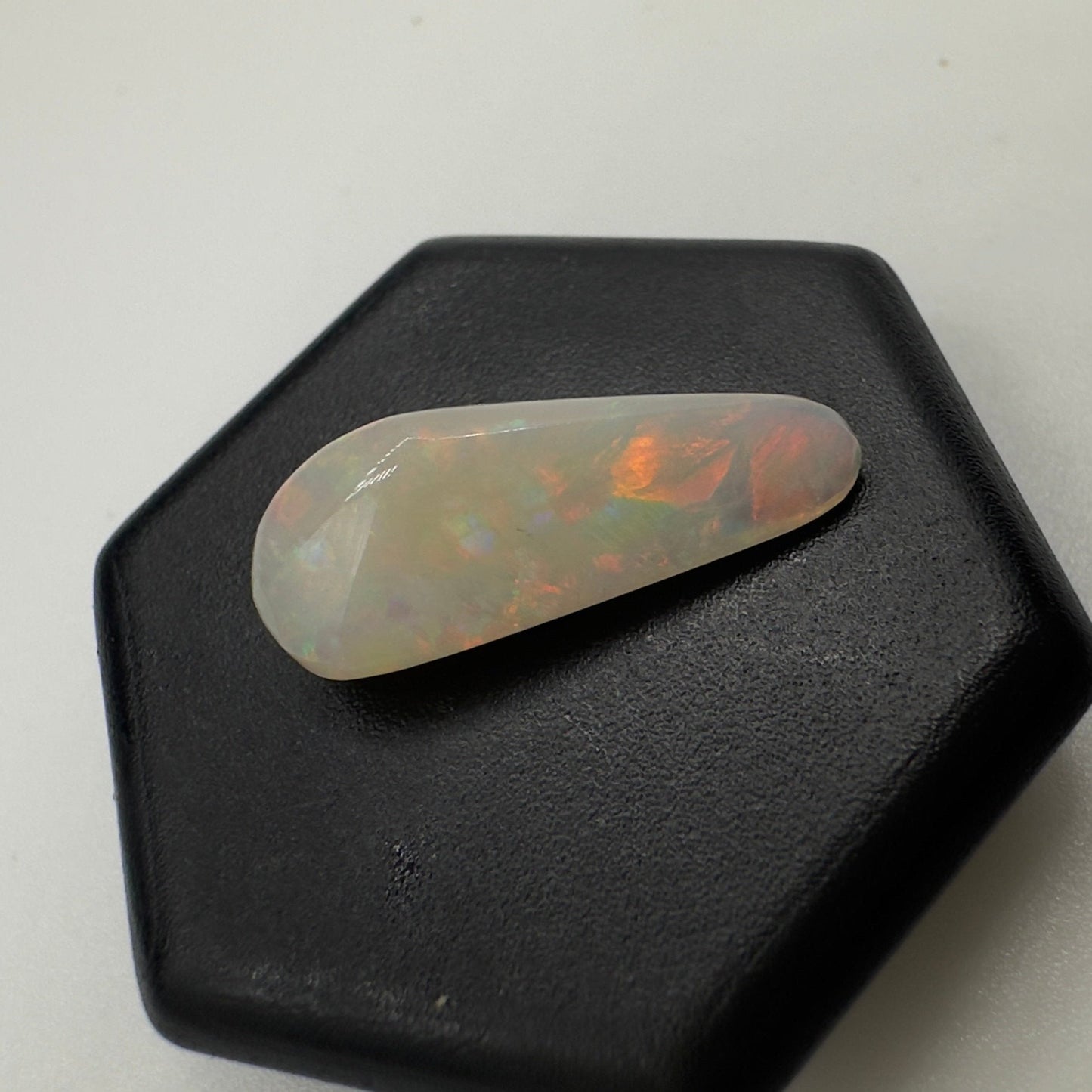 Australian Coober Pedy Opal 1.4carat Solid Hand Cut Luxury - Iona Opal Australia