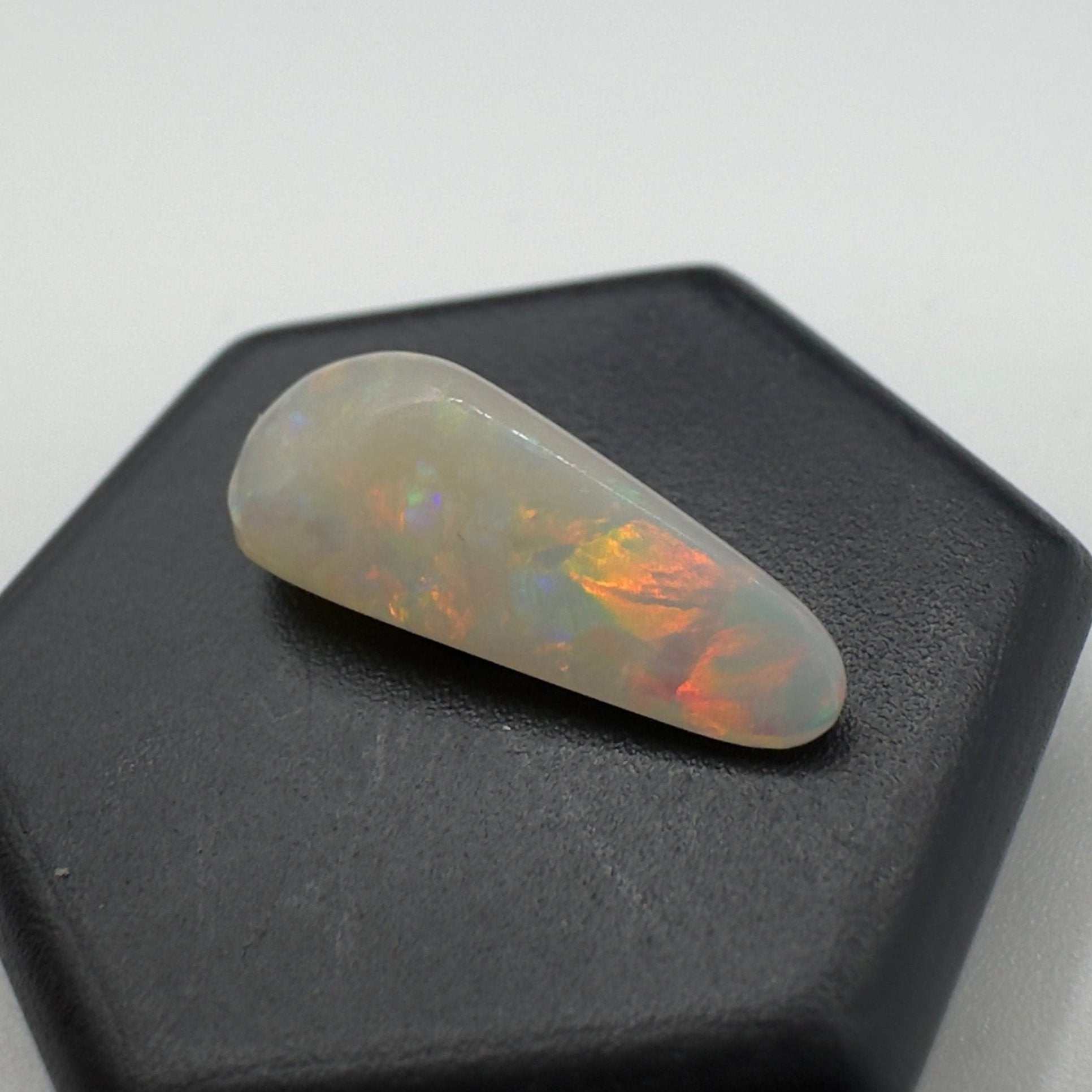 Australian Coober Pedy Opal 1.4carat Solid Hand Cut Luxury - Iona Opal Australia