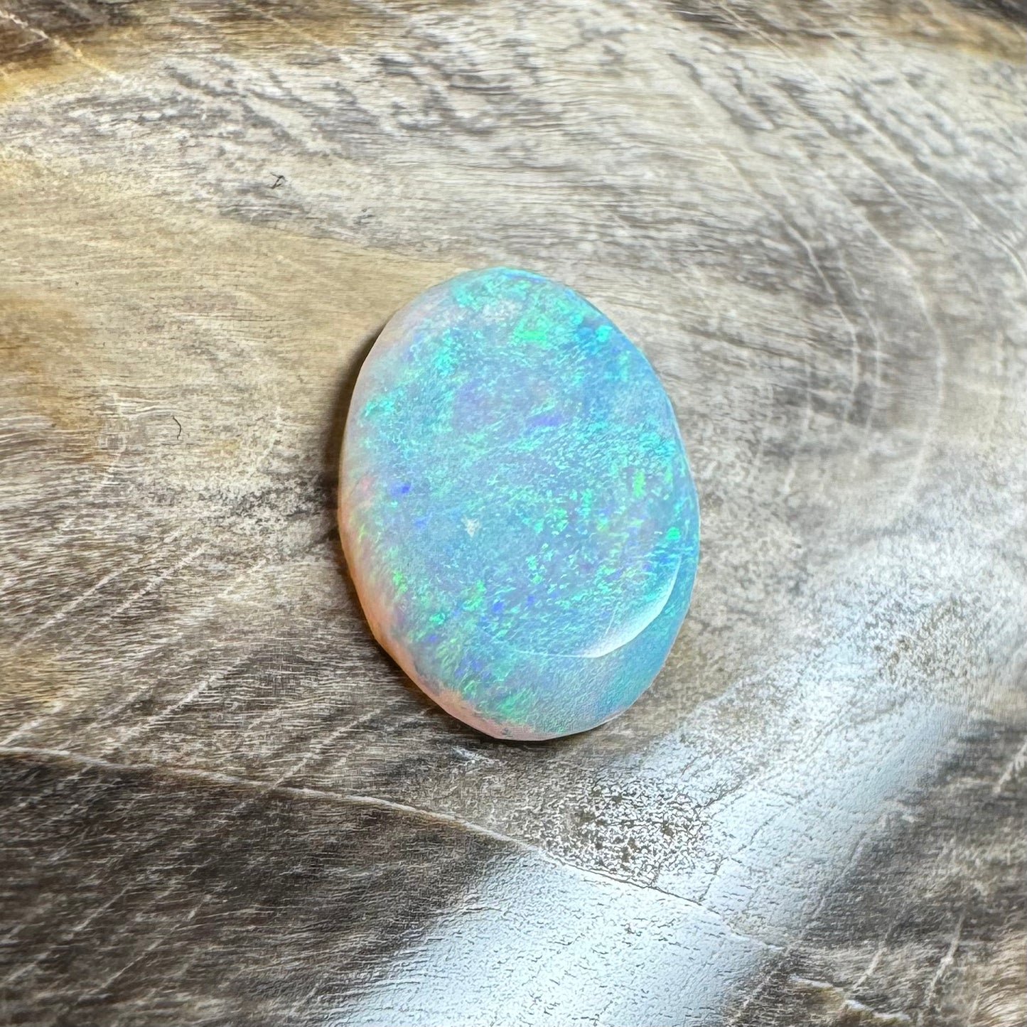 Lightning Ridge Opal 1.0carat Solid Hand-Cut Luxury