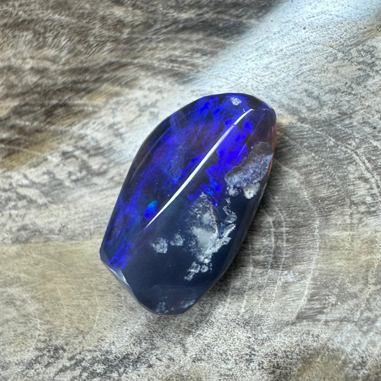 Hand-Cut Solid Lightning Ridge Black Opal 1.7carat