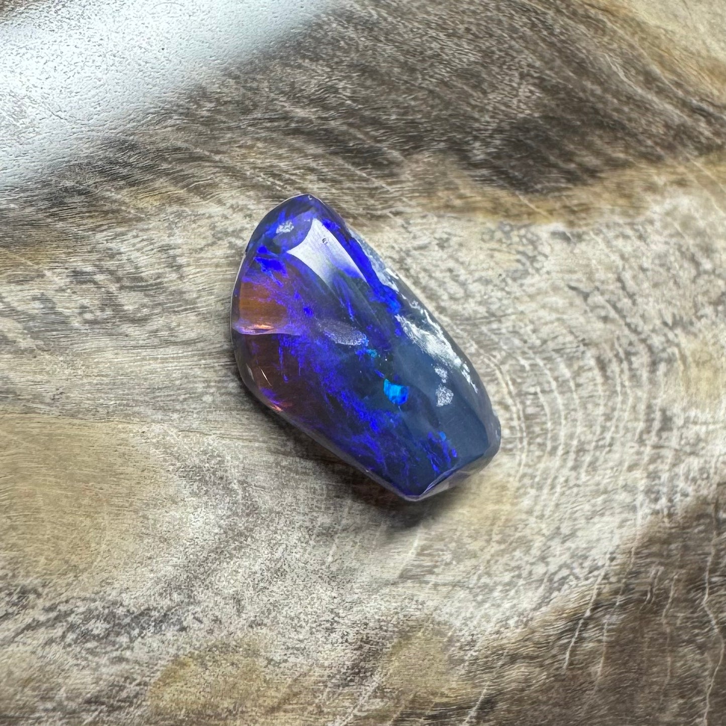 Hand-Cut Solid Lightning Ridge Black Opal 1.7carat