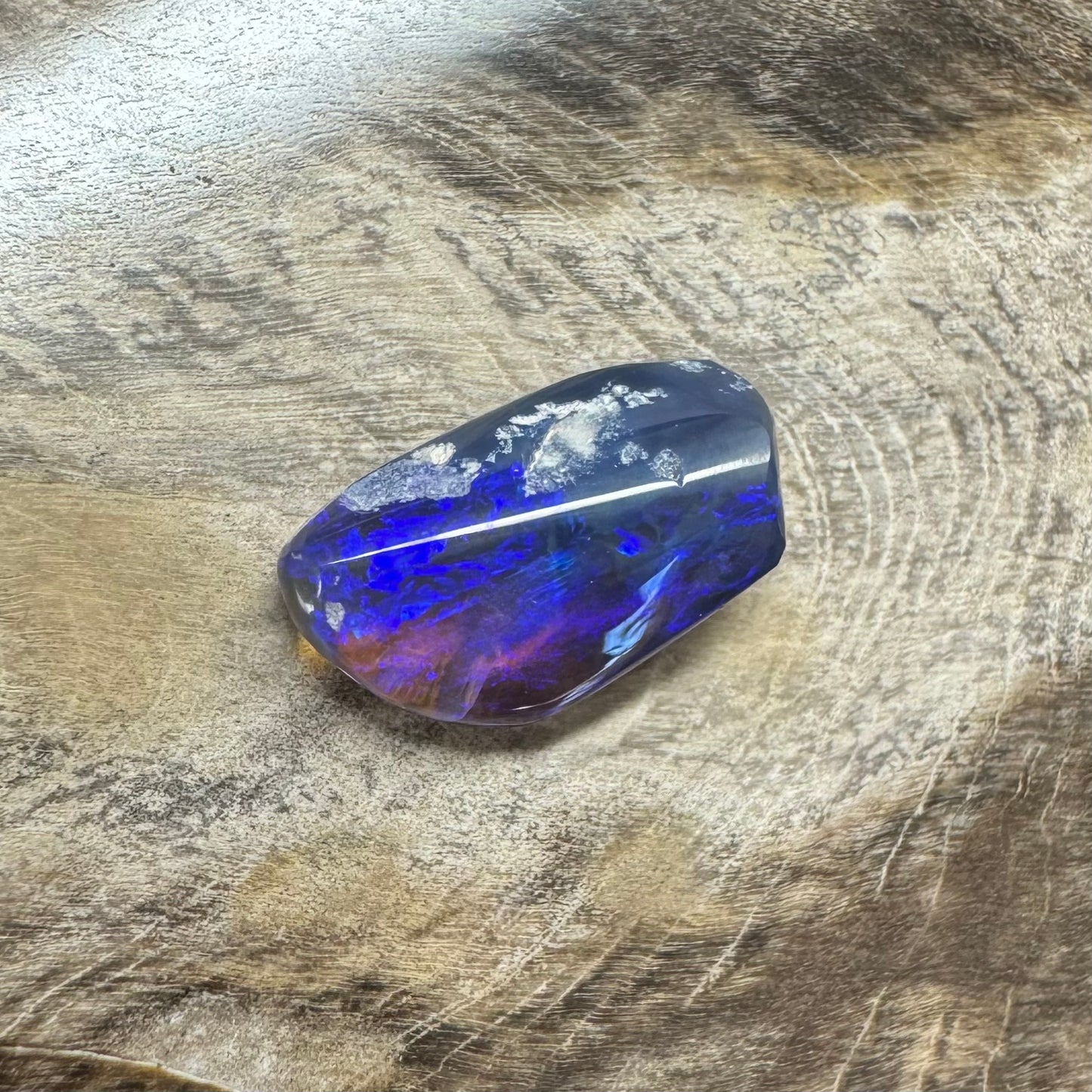 Hand-Cut Solid Lightning Ridge Black Opal 1.7carat