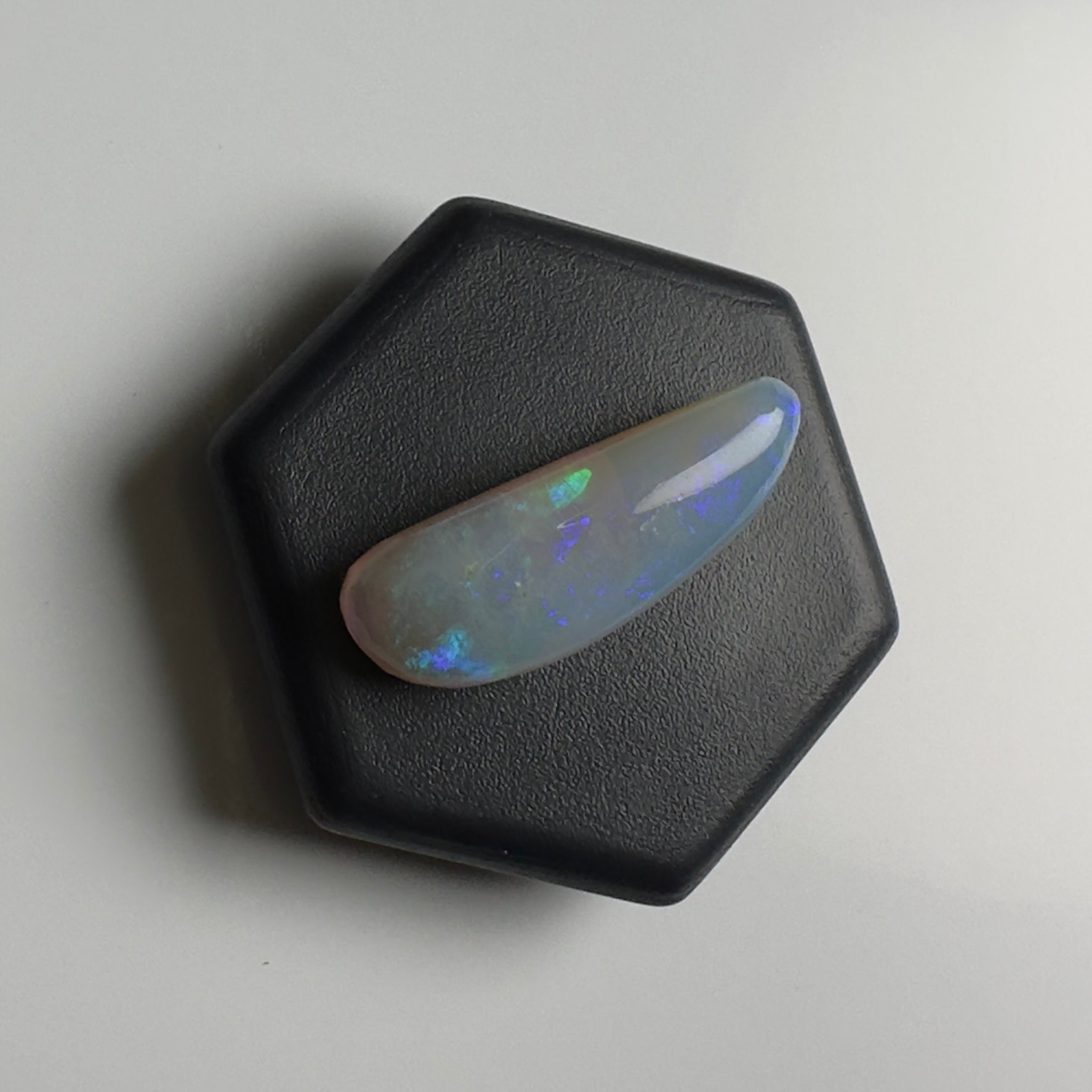 Lightning Ridge Opal 3.2carat Solid Hand-Cut Luxury